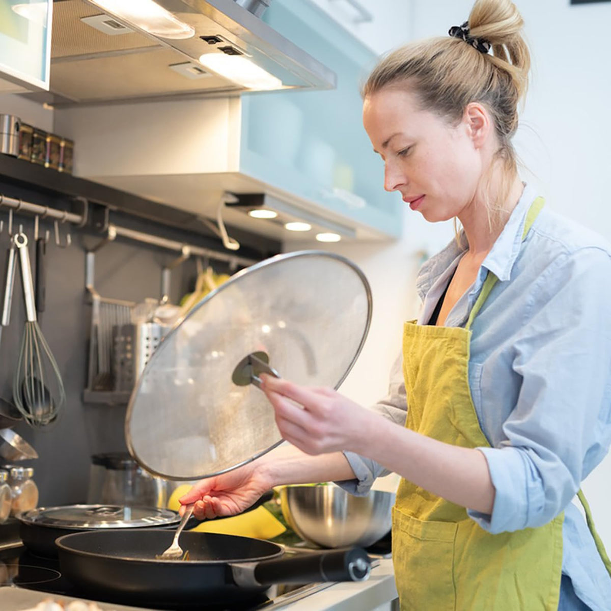 Nicunom stainless steel build resists rust for lasting kitchen use.