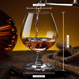 ninesung whiskey glass pouring scene highlighting aroma and balanced design.