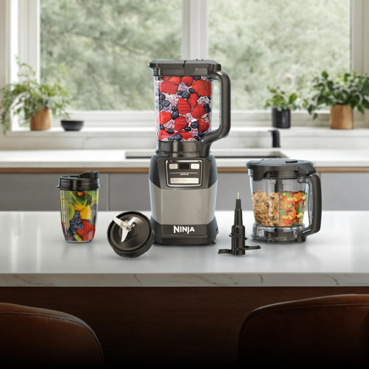 Ninja compact kitchen system 5-cup processor bowl for chopping and dough work