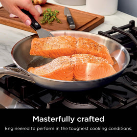 Ninja EverClad even heat searing demonstrates consistent browning on skillet and pan.