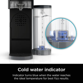 Ninja Thirsti leak-proof lid secures reservoir during storage.