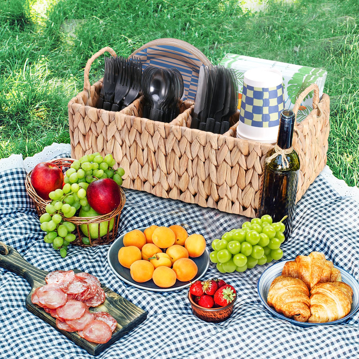 Niuirt wicker caddy suits parties and barbecues, keeping utensils tidy.