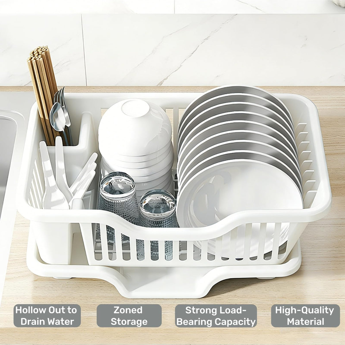 Noamus heavy-duty plastic resists cracking, supporting busy family kitchens.