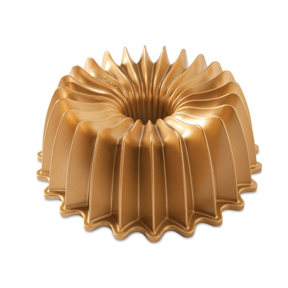 Nordic Ware Brilliance Bundt 10-Cup Gold shows intricate cake detailing