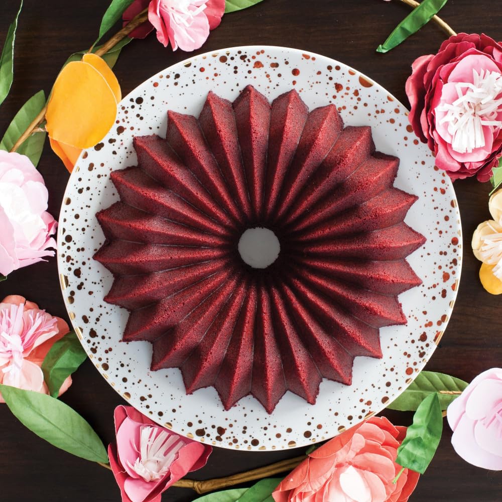 Nordic Ware Bundt pan exterior diameter and height dimensions