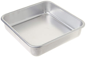 Nordic Ware Naturals aluminum 8x8 square pan – top view highlighting even heat distribution and durability.