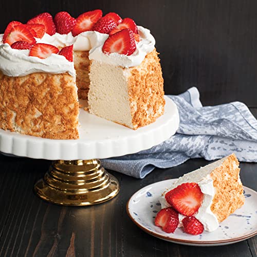 Nordic Ware Naturals durable aluminum bakeware designed for years.