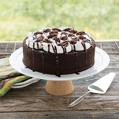 Nordic Ware Naturals 8-inch round cake pan, cleanup-friendly exterior for easy maintenance.