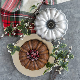 Nordic War Original Bundt 12-Cup silver side-angle highlights even heat and browning