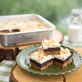 Nordic Ware USA-made cake pan signaling quality craftsmanship.