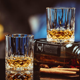 NORIMODA gift-pack for whiskey lovers makes a thoughtful treat.