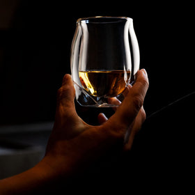 NORLAN Whisky Glass lightweight design enables easy handling for daily use.