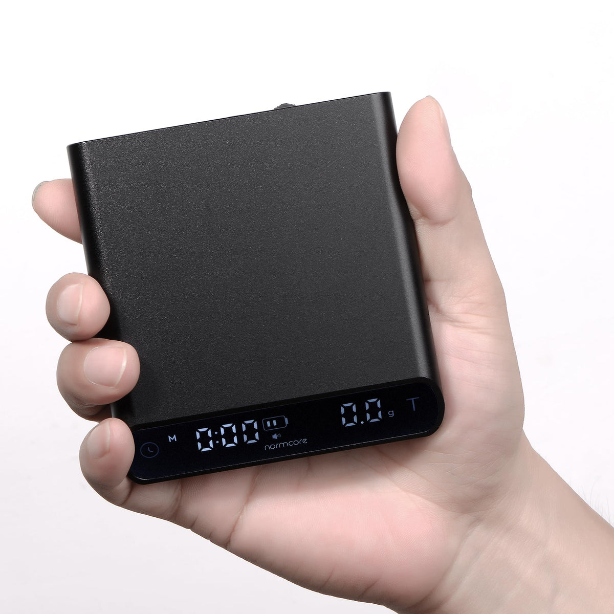 Carrying case and heat-resistant pad included with the Normcore scale.