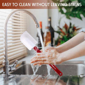 Norme dishwasher-safe spatula simplifies cleanup after busy cooking sessions.