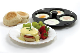 Norpro 992 poacher inside pan view ready to serve poached eggs.