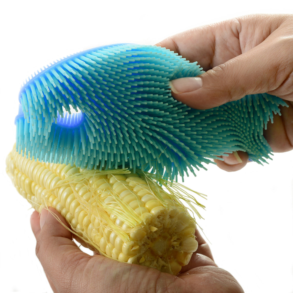 Norpro Fish Silicone Dish Brush, dishwasher-ready, easy to clean and quick to dry.
