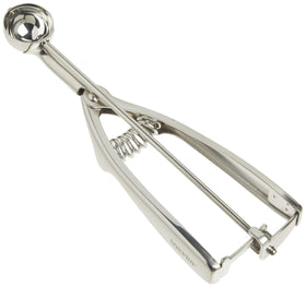 Norpro stainless steel scoop with 25mm head for precise portions of ice cream