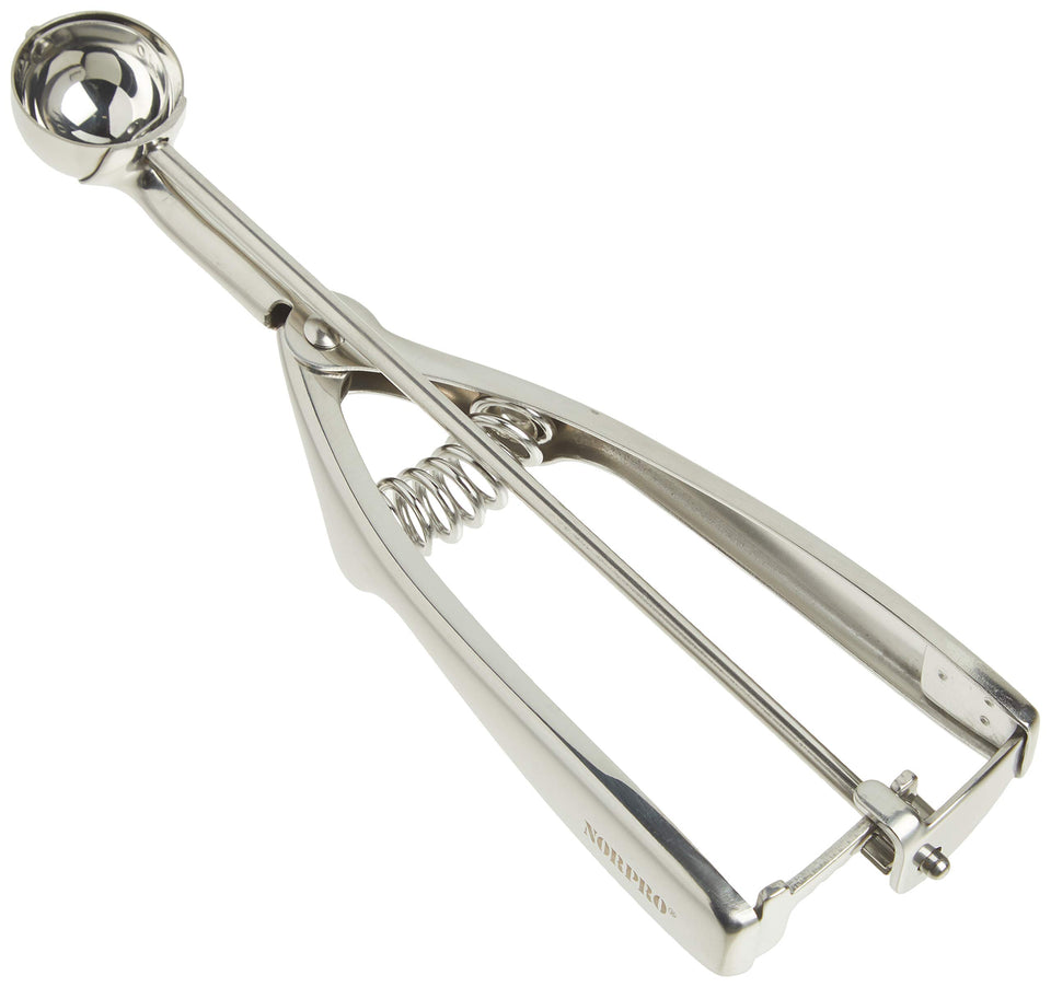 Norpro stainless steel scoop with 25mm head for precise portions of ice cream