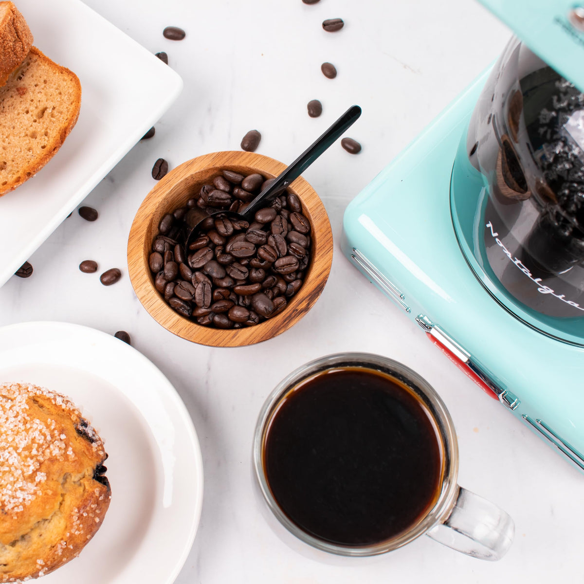 Nostalgia Aqua brew-pour captures easy serving.