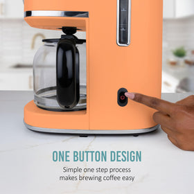 Nostalgia Classic Retro auto shut-off for peace of mind after brewing.