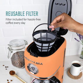 Nostalgia 50 oz carafe keeps coffee hot for longer.