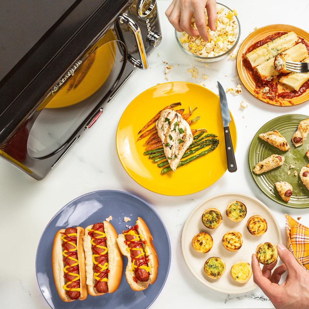 Nostalgia microwave with 12 preprogrammed settings simplifies heating.