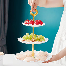 NovaHF crown-handle cupcake stand makes carrying the display easy.
