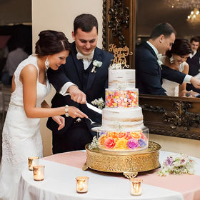 NPPLUS versatile party decor for weddings, birthdays, and anniversaries.