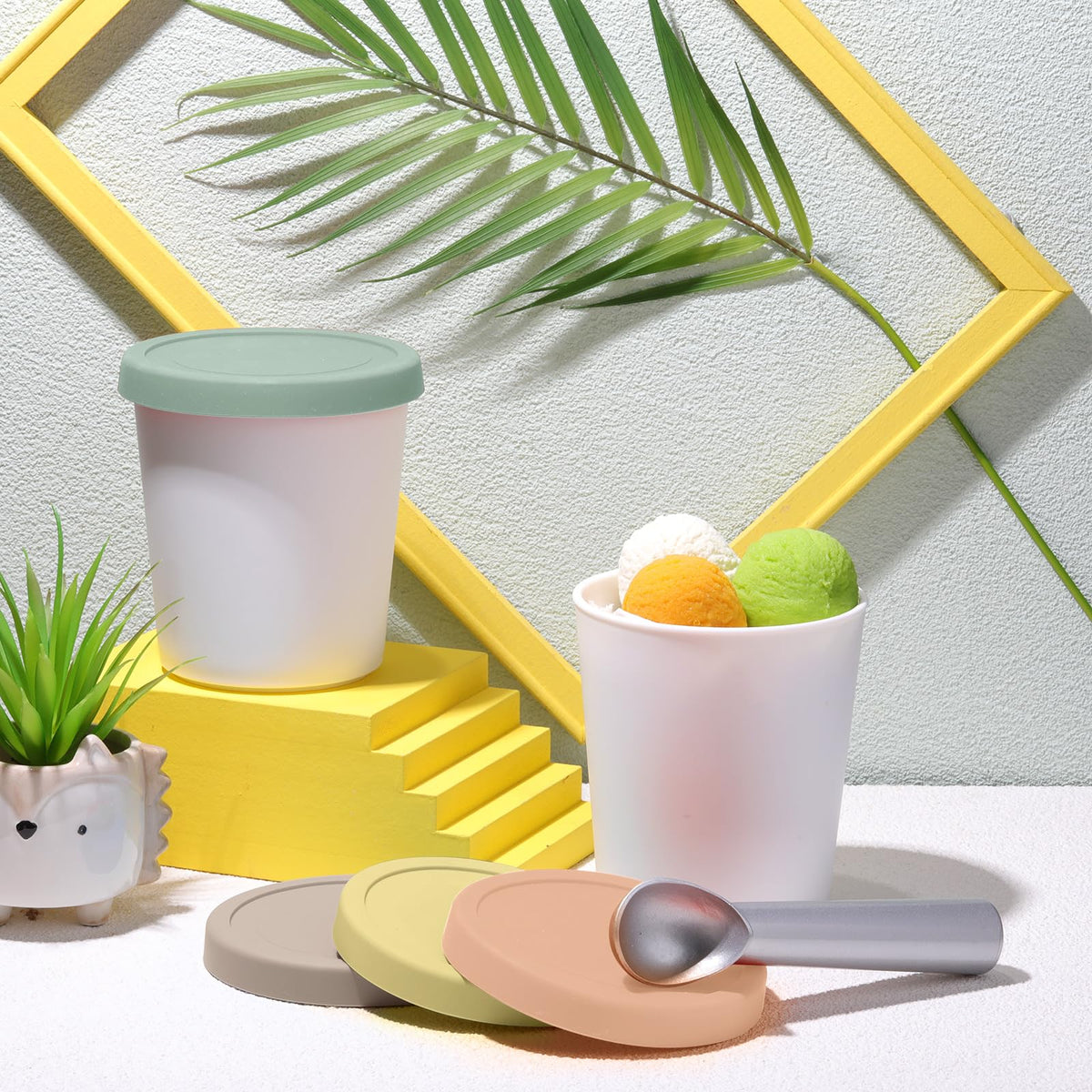 Nuenen reusable storage with silicone lids helps reduce waste.