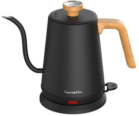 Nueve&Five gooseneck kettle with thermometer on lid for precise temperature control.