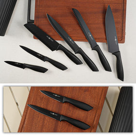 NULAS kitchen shears suited for snipping herbs and more.