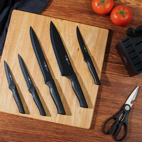 NULAS 3.5-inch paring knife for peeling and trimming.