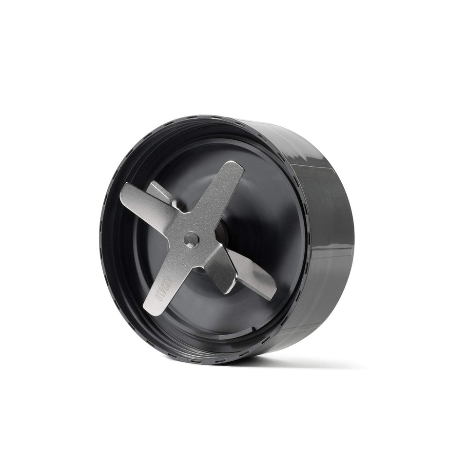 NutriBullet extractor blade for 600 model delivers smooth blends for smoothies and dips.