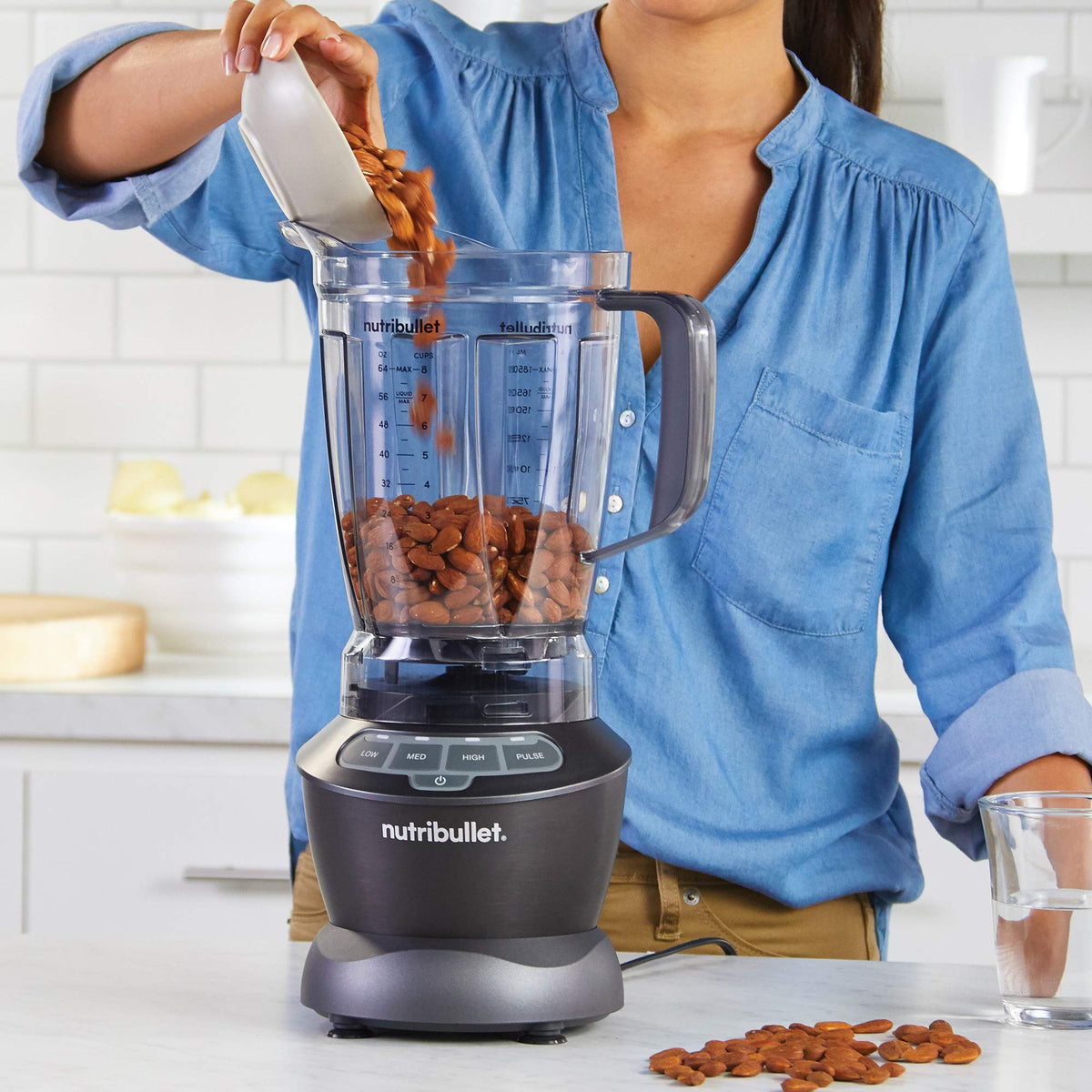 nutribullet NBF50400 stainless steel blade with cyclonic action