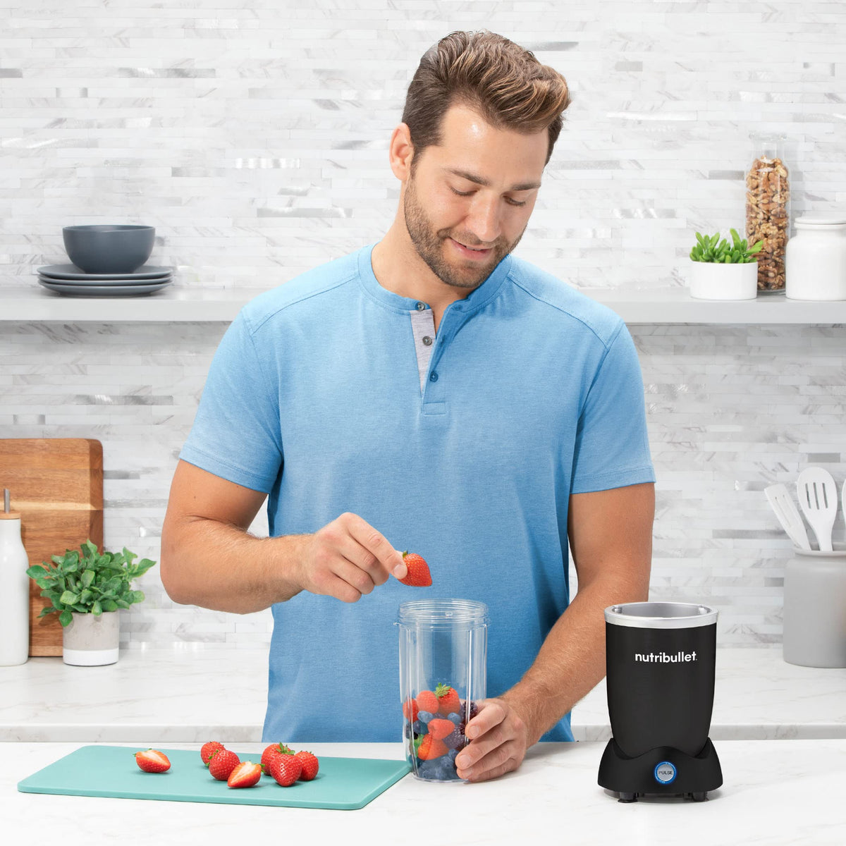 NutriBullet Pro+ pulse function control for precise texture management.
