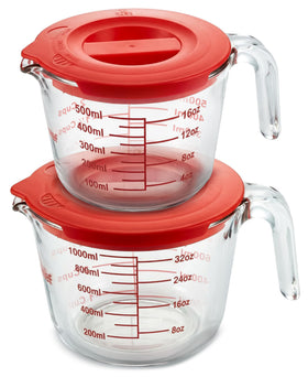 NutriChef 17oz glass measuring cup with lid for precise measurement and storage.