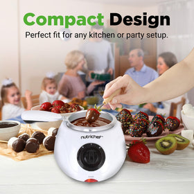 Included molds with NutriChef fondue set inspire creative desserts.