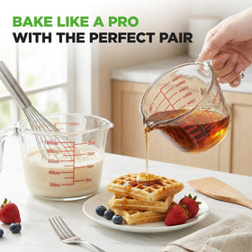 NutriChef glass measuring cups feature scale readouts in cups, oz, ml.