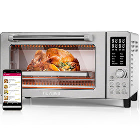 Nuwave Bravo front digital panel for quick, on-the-fly cooking adjustments.