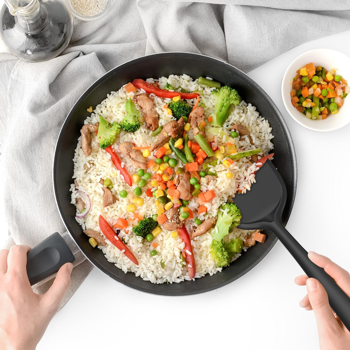 oannao pasta fork for twirling noodles without clumping
