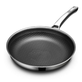 OATOFP non-stick frying pan with SnowFlake surface for easy food release.
