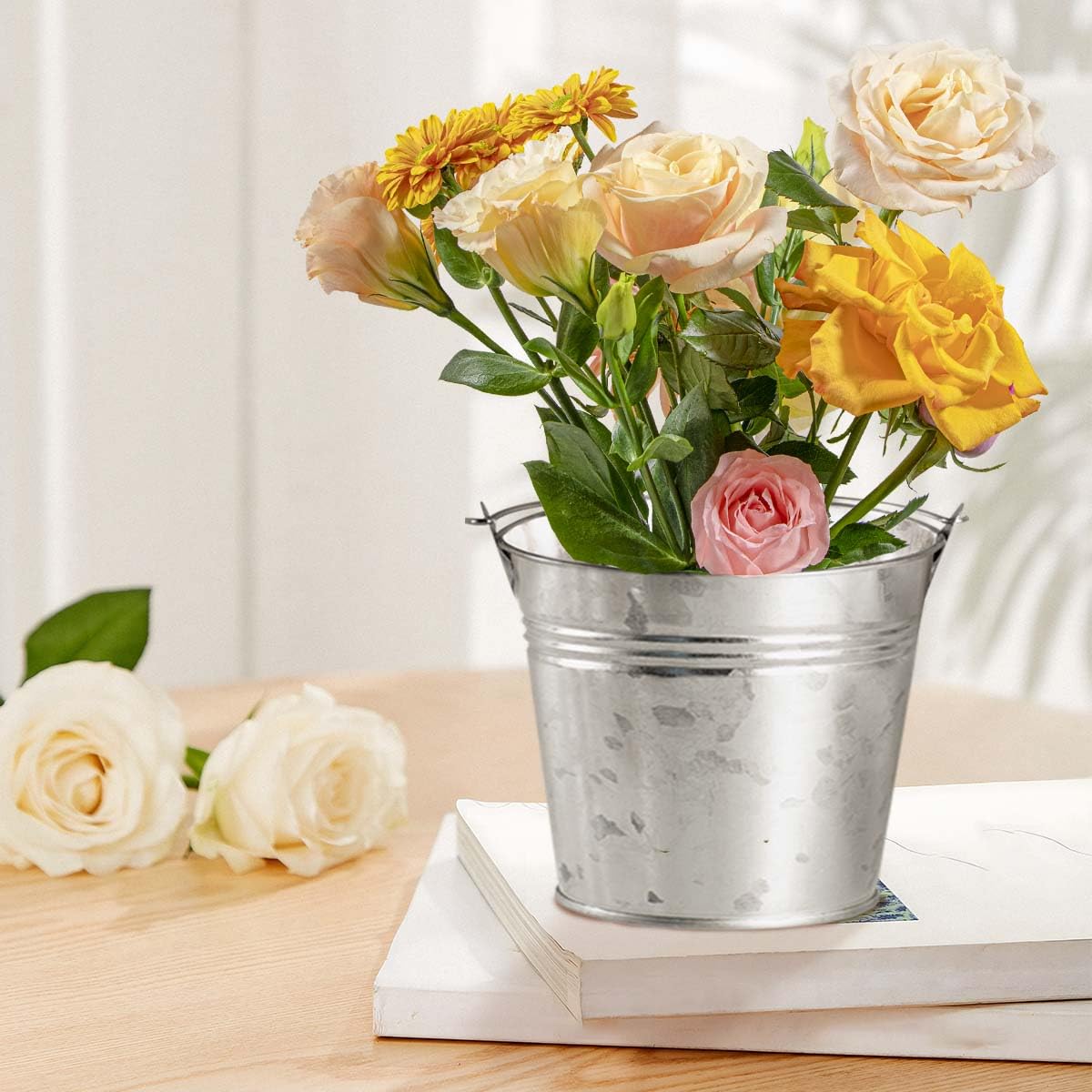 OBTANIM bucket for small items like candies and trinkets