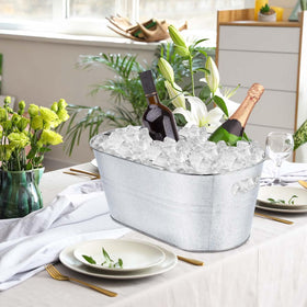 OBTANIM wedding and event ice buckets ideal for beverages.