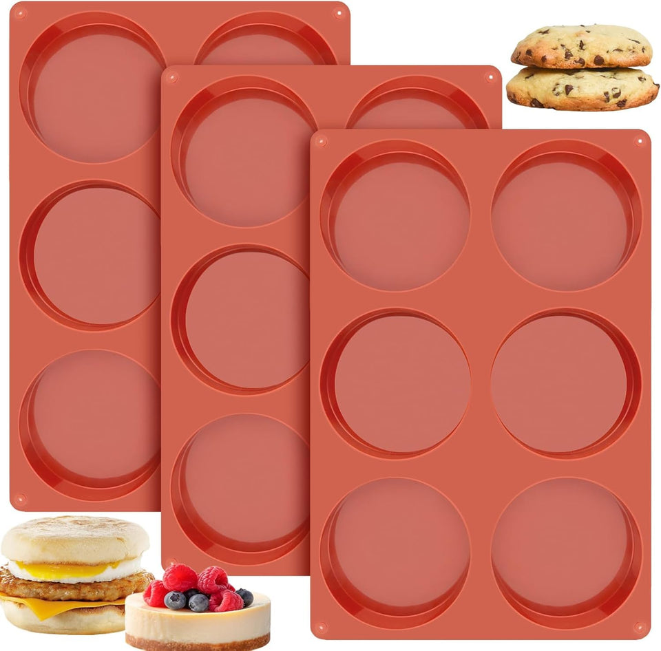 Ocmoiy 4-inch muffin top mold with easy-release surface for quick baking.