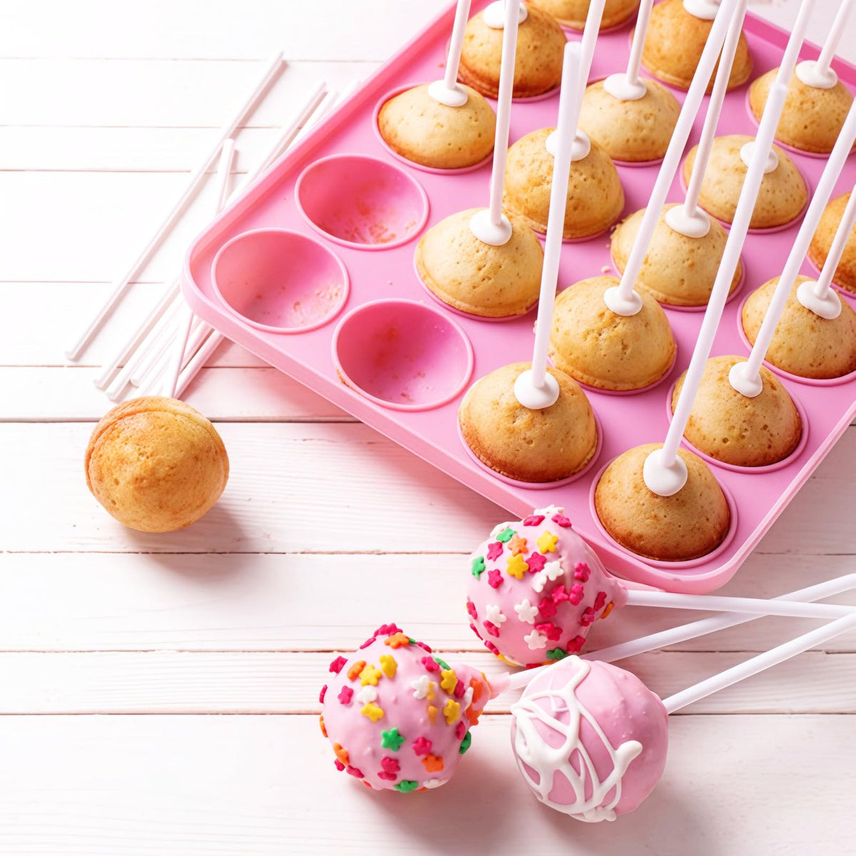 Ocmoiy non-stick silicone mold releases easily for quick cleanup.