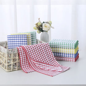 Oeleky dish towels help keep counters dry during busy kitchen tasks.