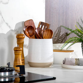 Officepal sturdy ceramic with sesame glaze resists wear for daily kitchen use.