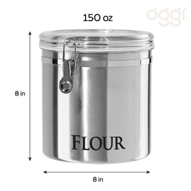 Oggi wide-mouth design simplifies filling and pouring with minimal spills