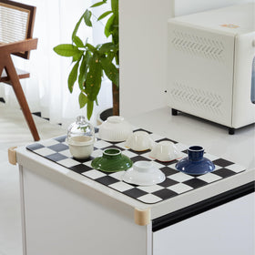 Ohocut checkered design adds color and charm to counters.
