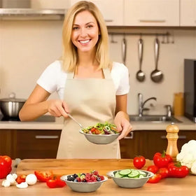 Okllen wide-rim bowl enables easy handling and smooth pouring.